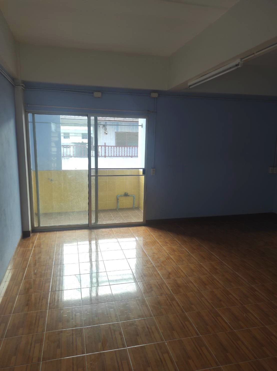 1 Bed Condo — photo 5