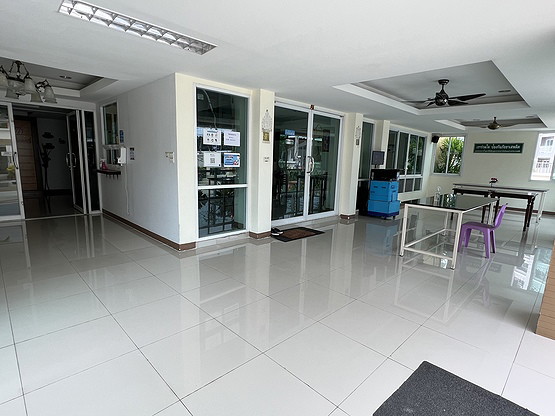 1 Bed Condo — photo 4