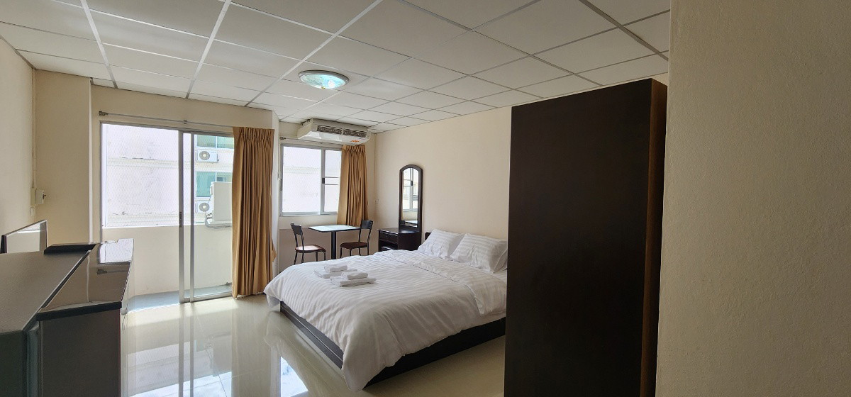 1 Bed Condo · Huai Khwang, bangkok — photo 1