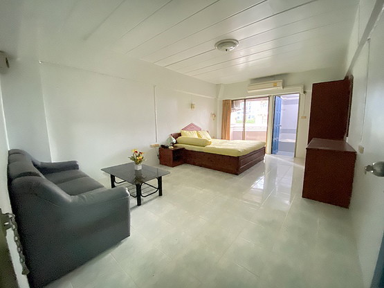 1 Bed Condo · Thon Buri, bangkok — photo 4