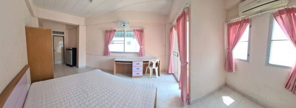 1 Bed Condo · Mueang Chon Buri, chon_buri — photo 1