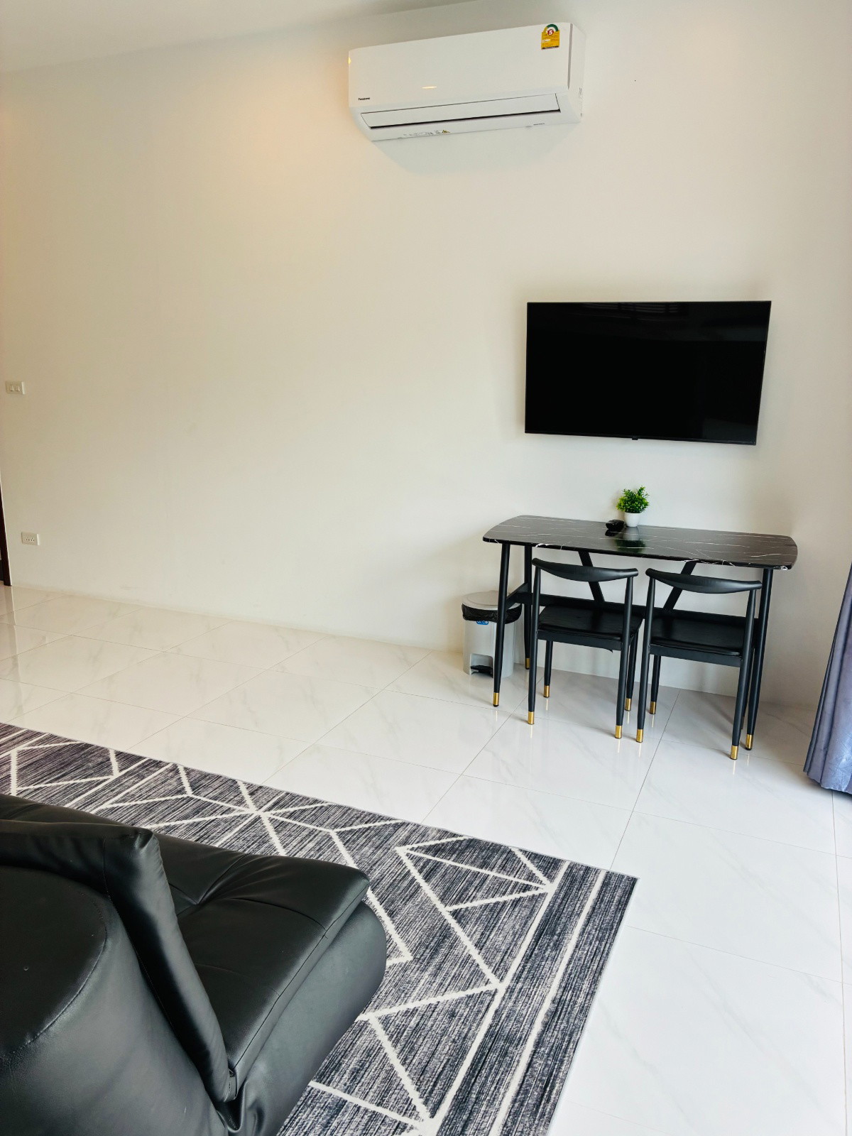 1 Bed Condo — photo 5