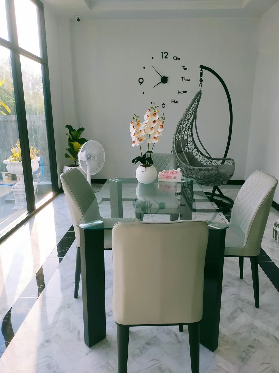 1 Bed Condo — photo 2