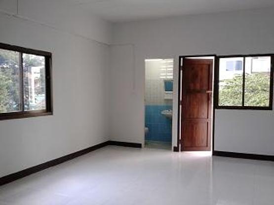 1 Bed Condo · Huai Khwang, bangkok — photo 2