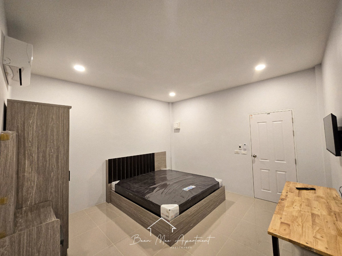 1 Bed Condo — photo 2