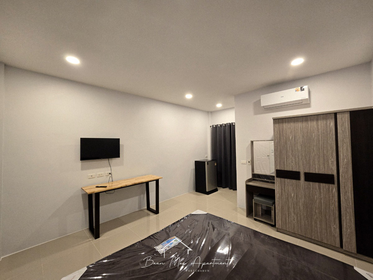 1 Bed Condo — photo 3