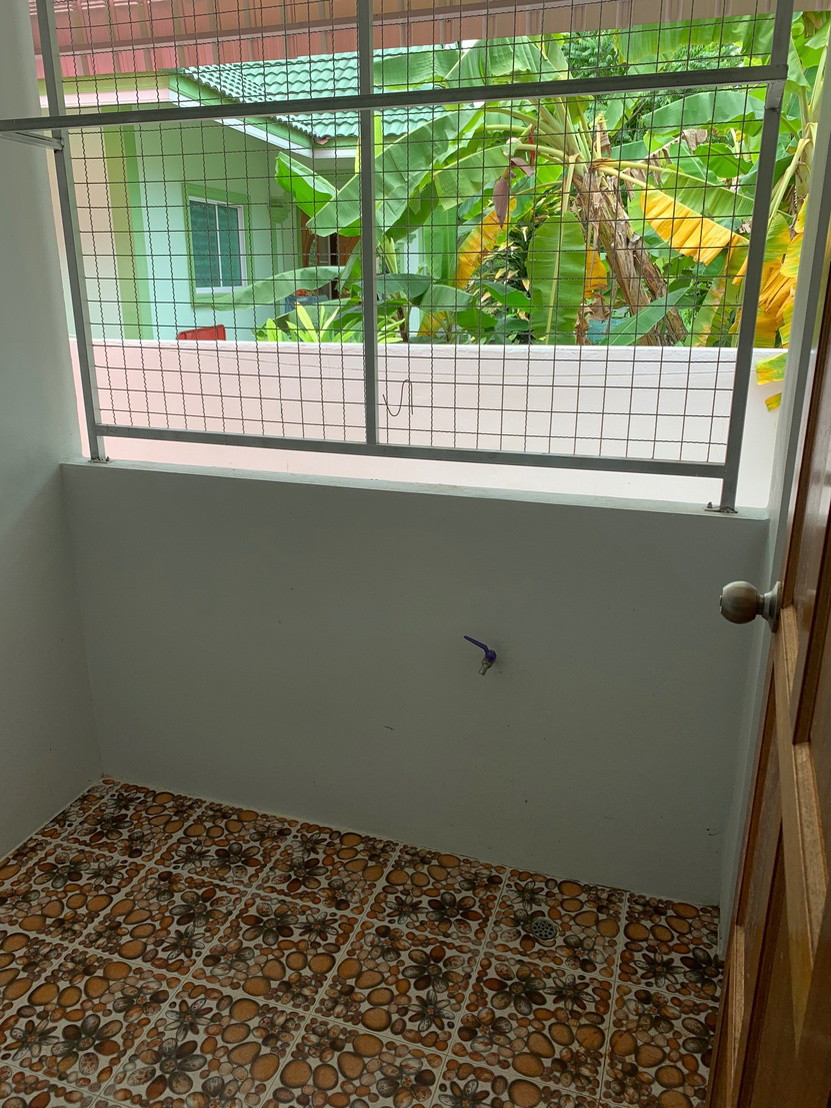 1 Bed Condo — photo 3