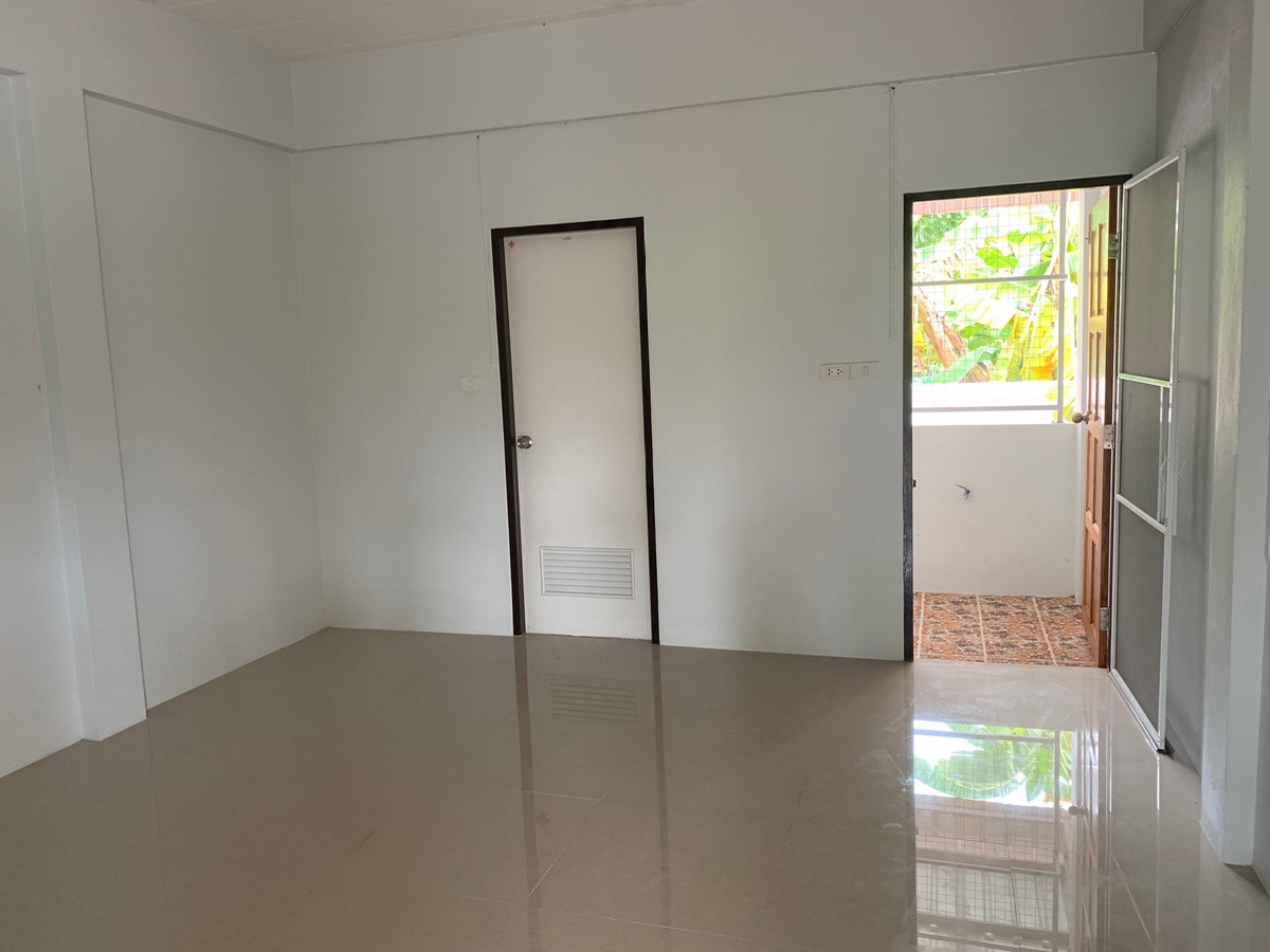 1 Bed Condo — photo 4