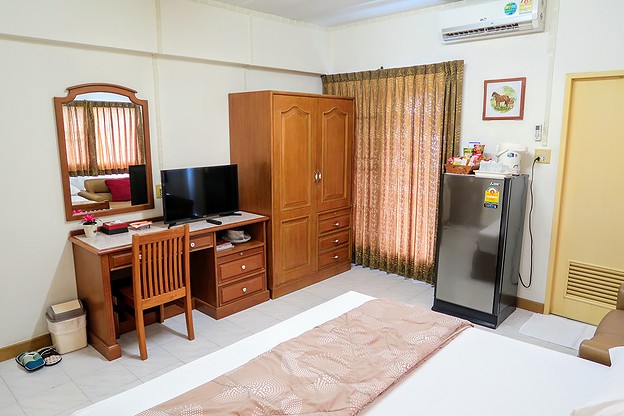 1 Bed Condo · Huai Khwang, bangkok — photo 1