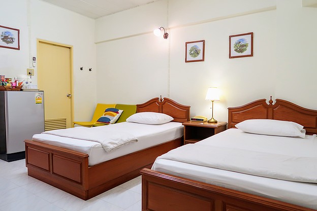 1 Bed Condo · Huai Khwang, bangkok — photo 2
