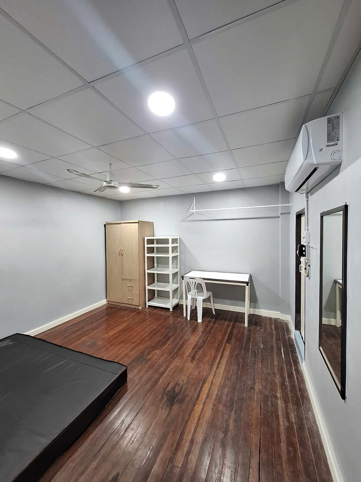 1 Bed Condo — photo 1