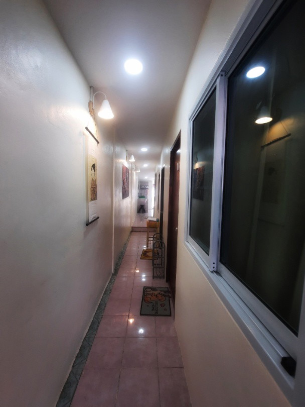 1 Bed Condo — photo 3