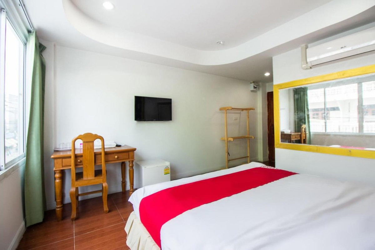 1 Bed Condo · Bang Khae, bangkok — photo 2