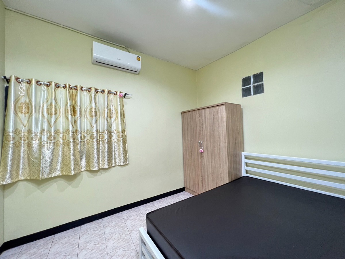 1 Bed Condo — photo 4