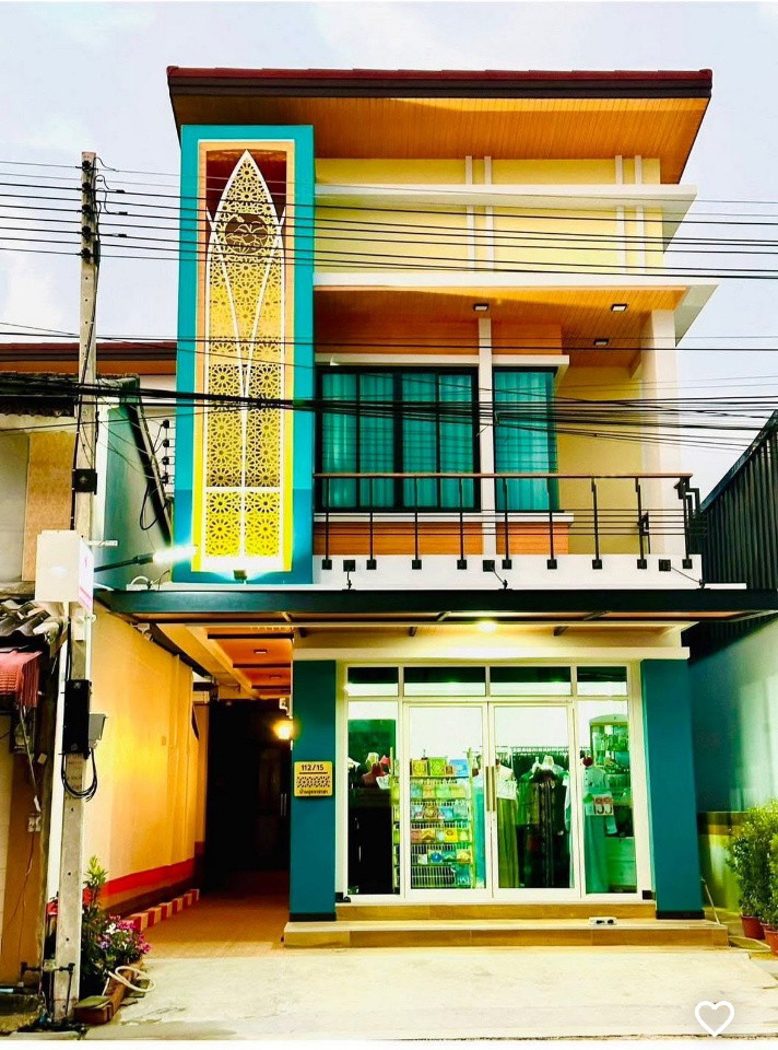 1 Bed Condo — photo 1