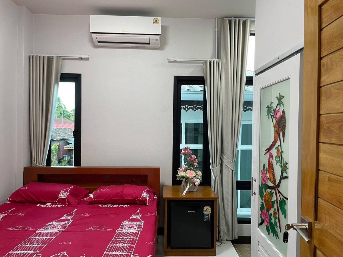 1 Bed Condo — photo 5