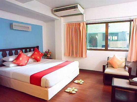 1 Bed Condo · Khlong Toei, bangkok — photo 2