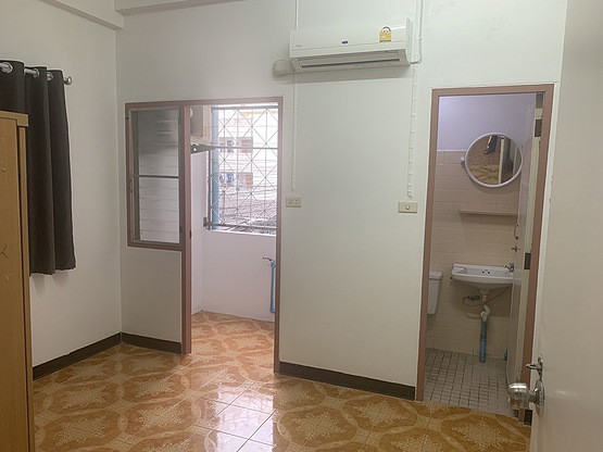 1 Bed Condo · Wang Thonglang, bangkok — photo 1