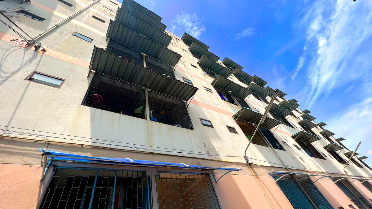 1 Bed Condo — photo 2