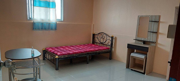 1 Bed Condo — photo 1