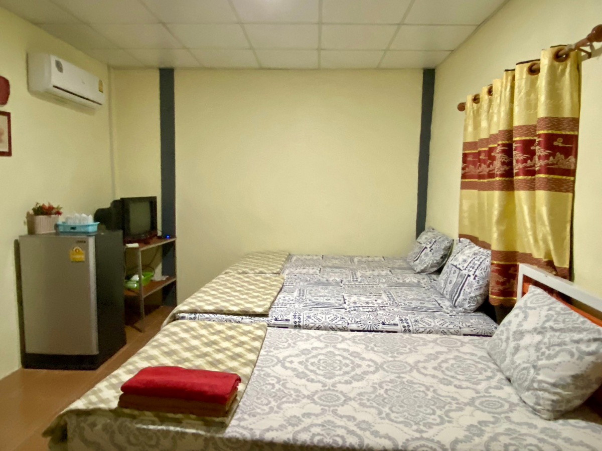 1 Bed Condo — photo 3