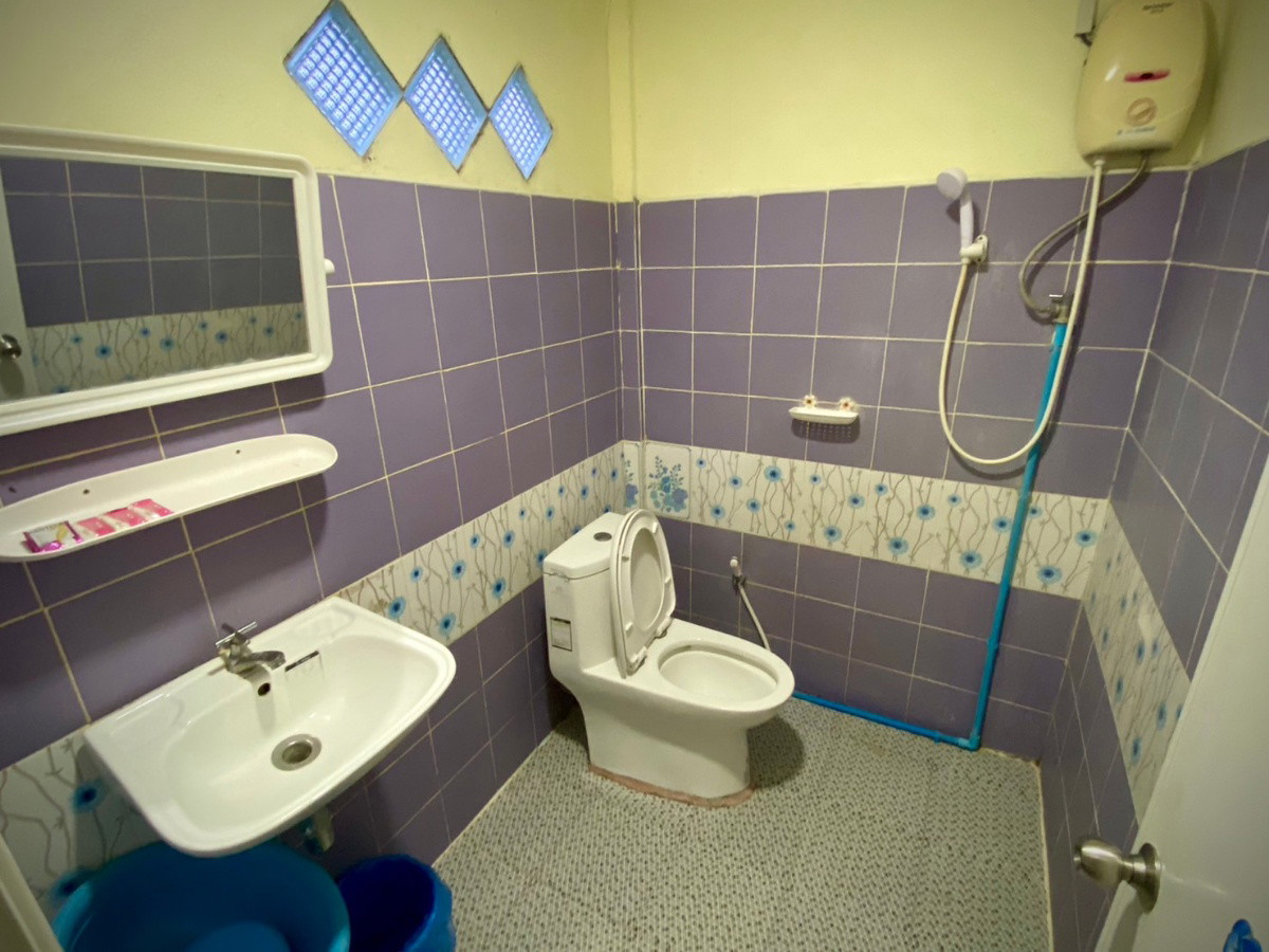 1 Bed Condo — photo 4
