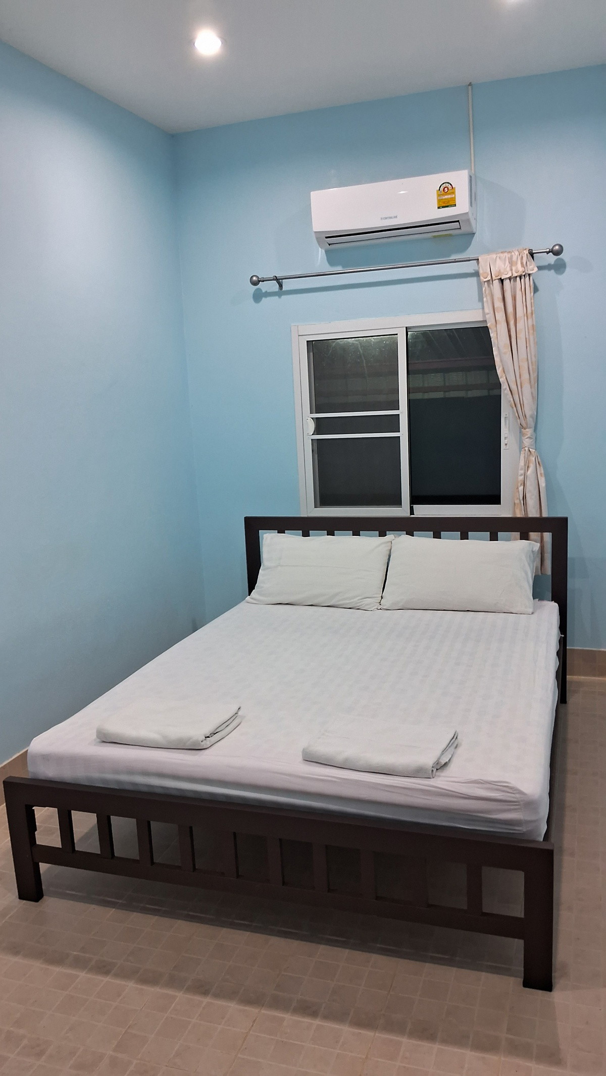 1 Bed Condo — photo 5