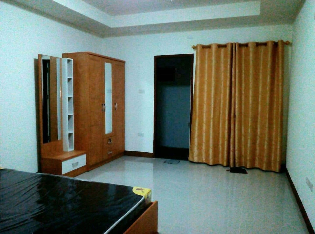 1 Bed Condo — photo 4