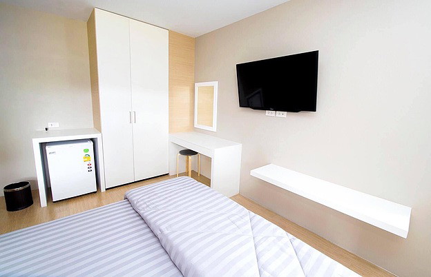 1 Bed Condo — photo 5