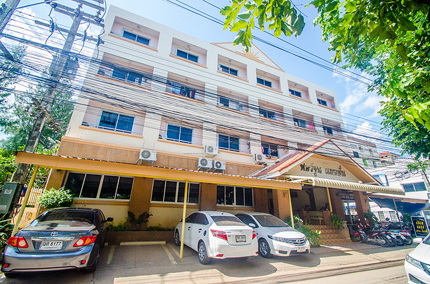 Condo — photo 1