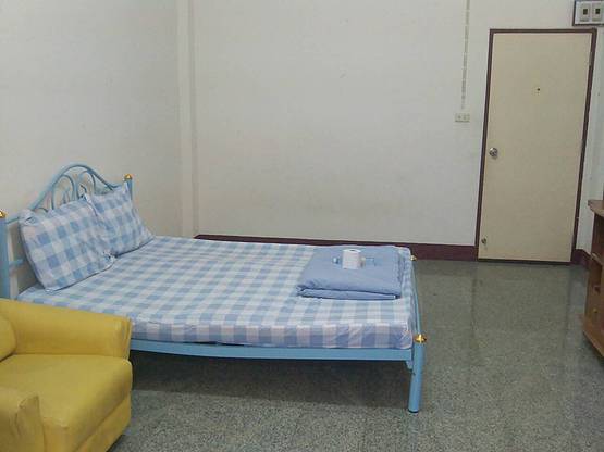 1 Bed Condo — photo 1