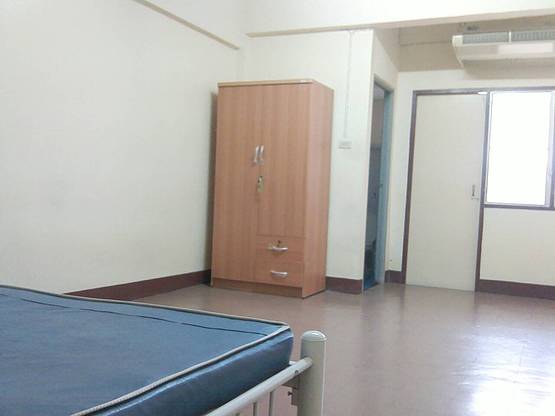 1 Bed Condo — photo 3