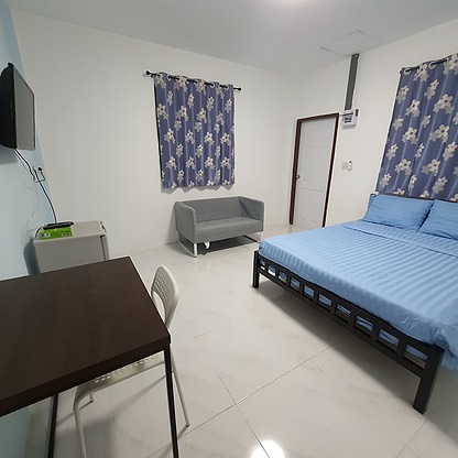 1 Bed Condo — photo 1