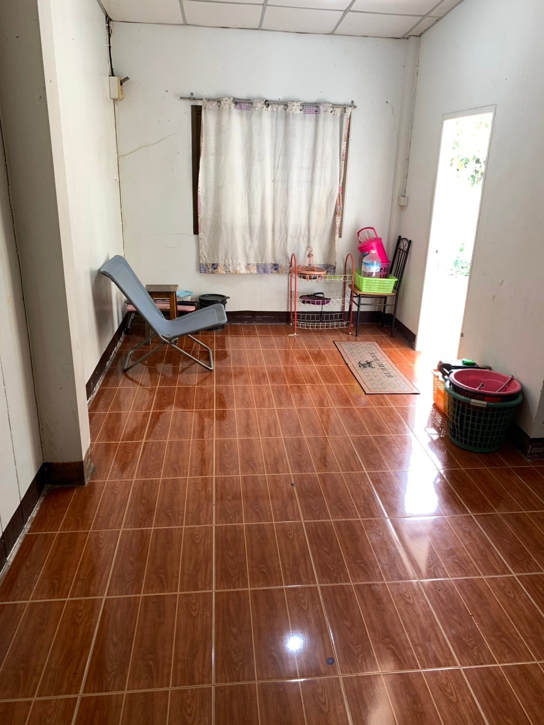 1 Bed Condo — photo 2
