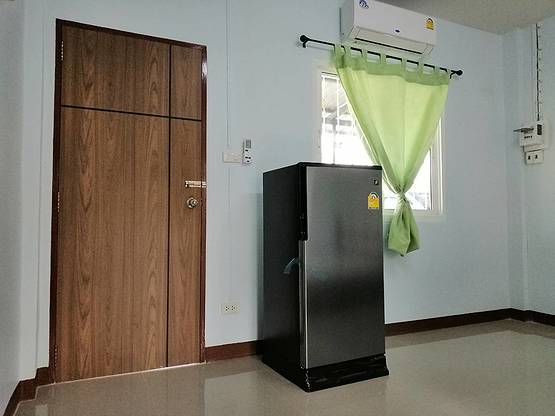 1 Bed Condo — photo 2