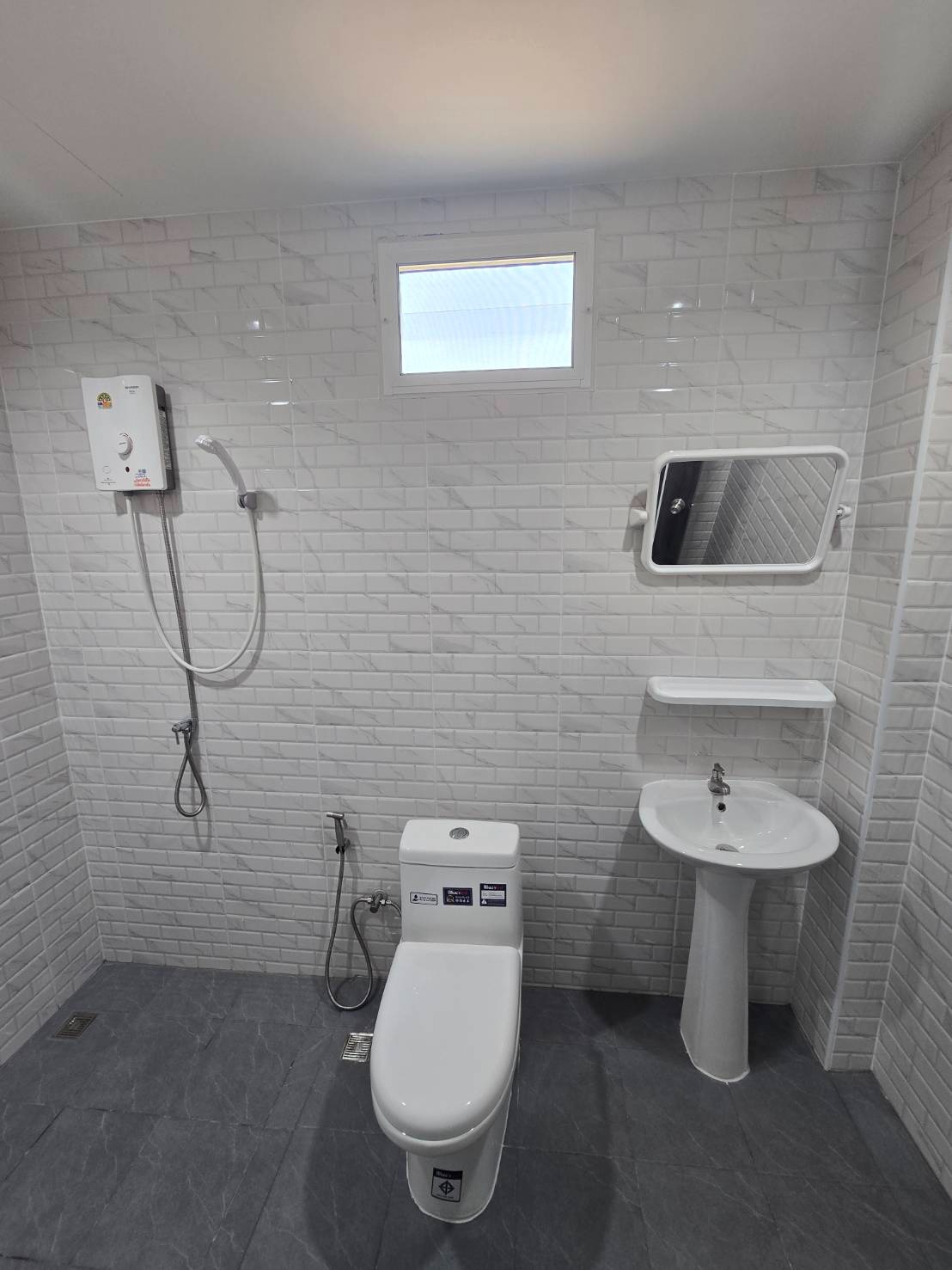 1 Bed Condo — photo 4
