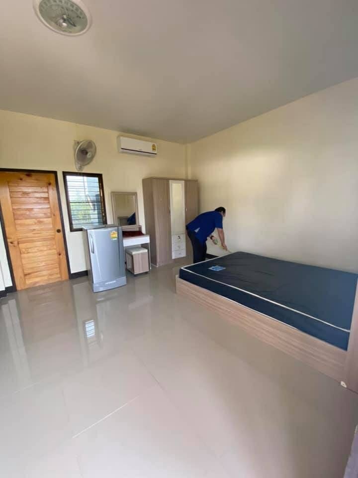 1 Bed Condo — photo 3