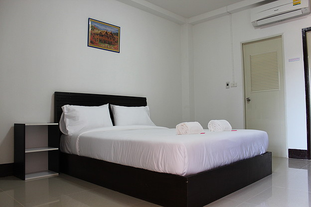 1 Bed Condo — photo 3