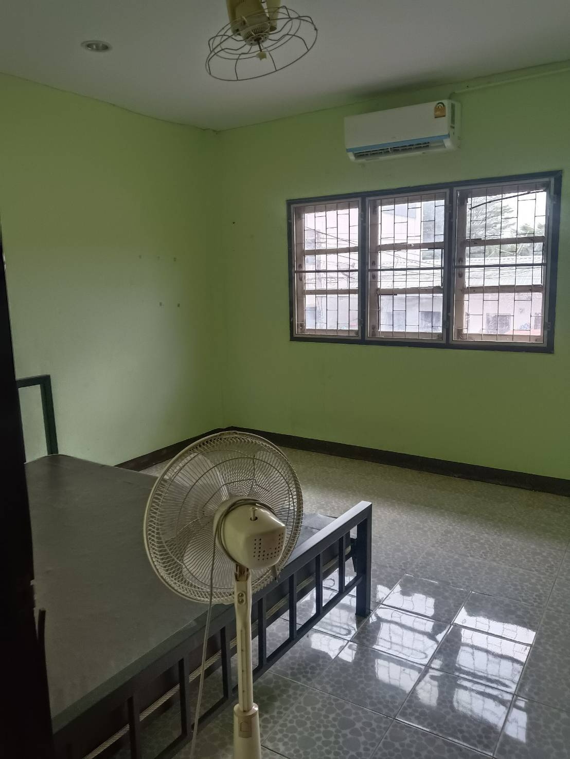 1 Bed Condo — photo 3