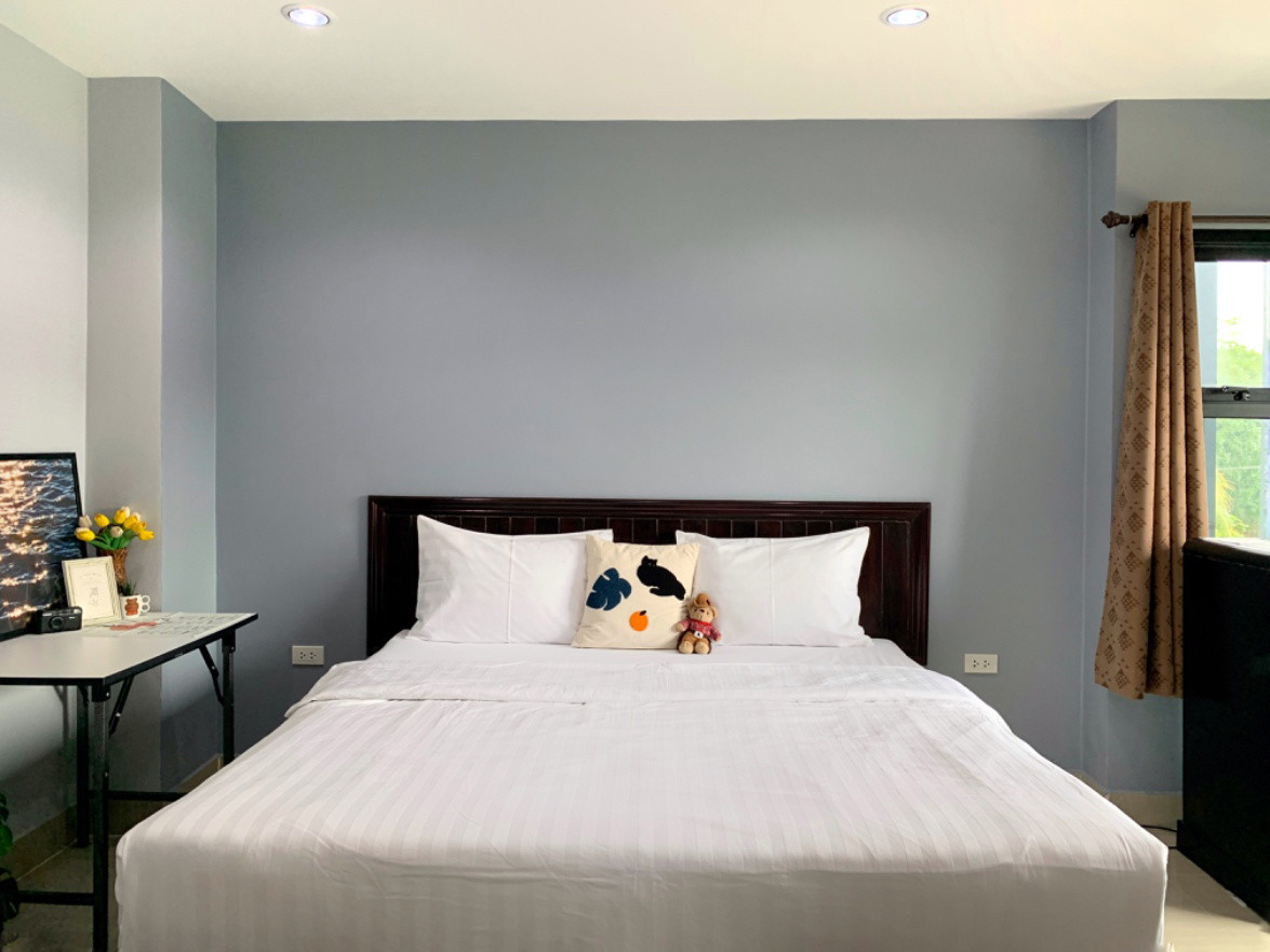 1 Bed Condo — photo 5