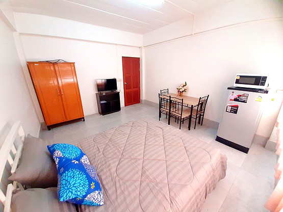 1 Bed Condo — photo 1