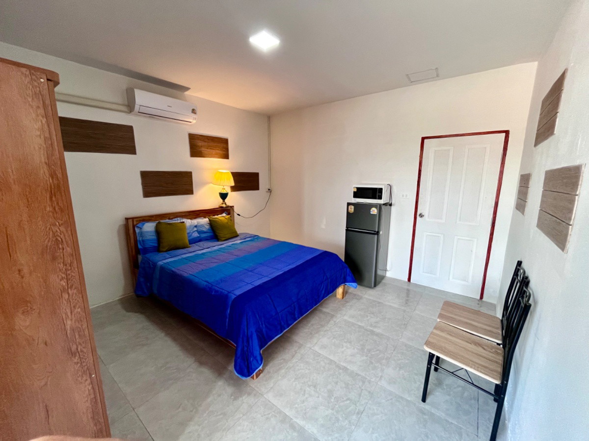 1 Bed Condo — photo 5