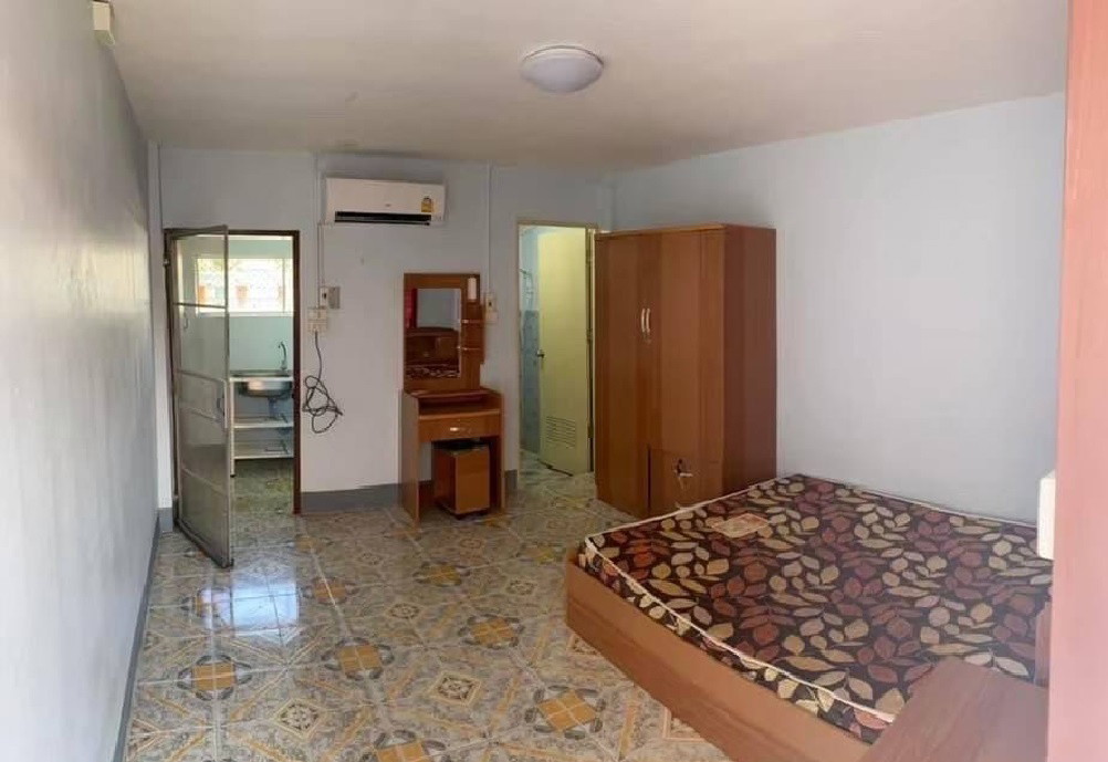 1 Bed Condo — photo 4