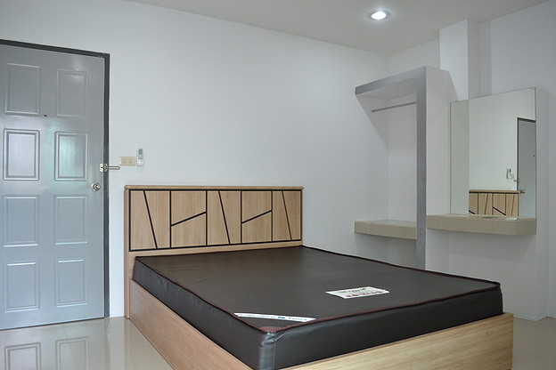 1 Bed Condo · Khlong San, bangkok