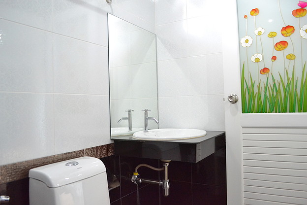 1 Bed Condo · Khlong San, bangkok — photo 4