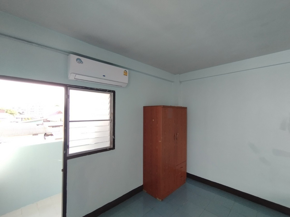 1 Bed Condo · Khlong San, bangkok — photo 4