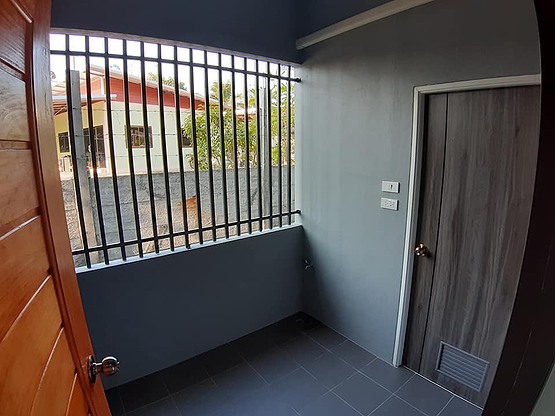 1 Bed Condo — photo 3