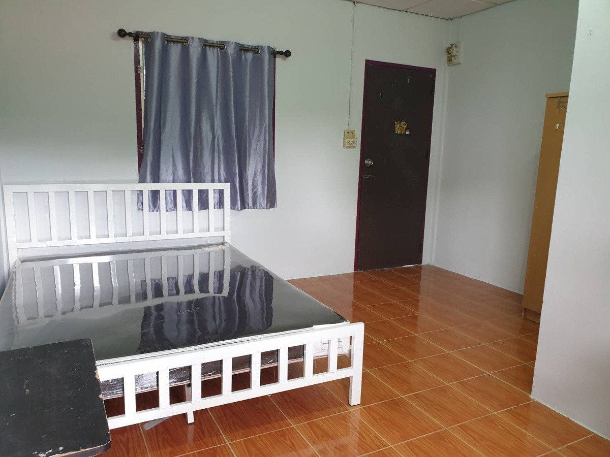 1 Bed Condo — photo 5