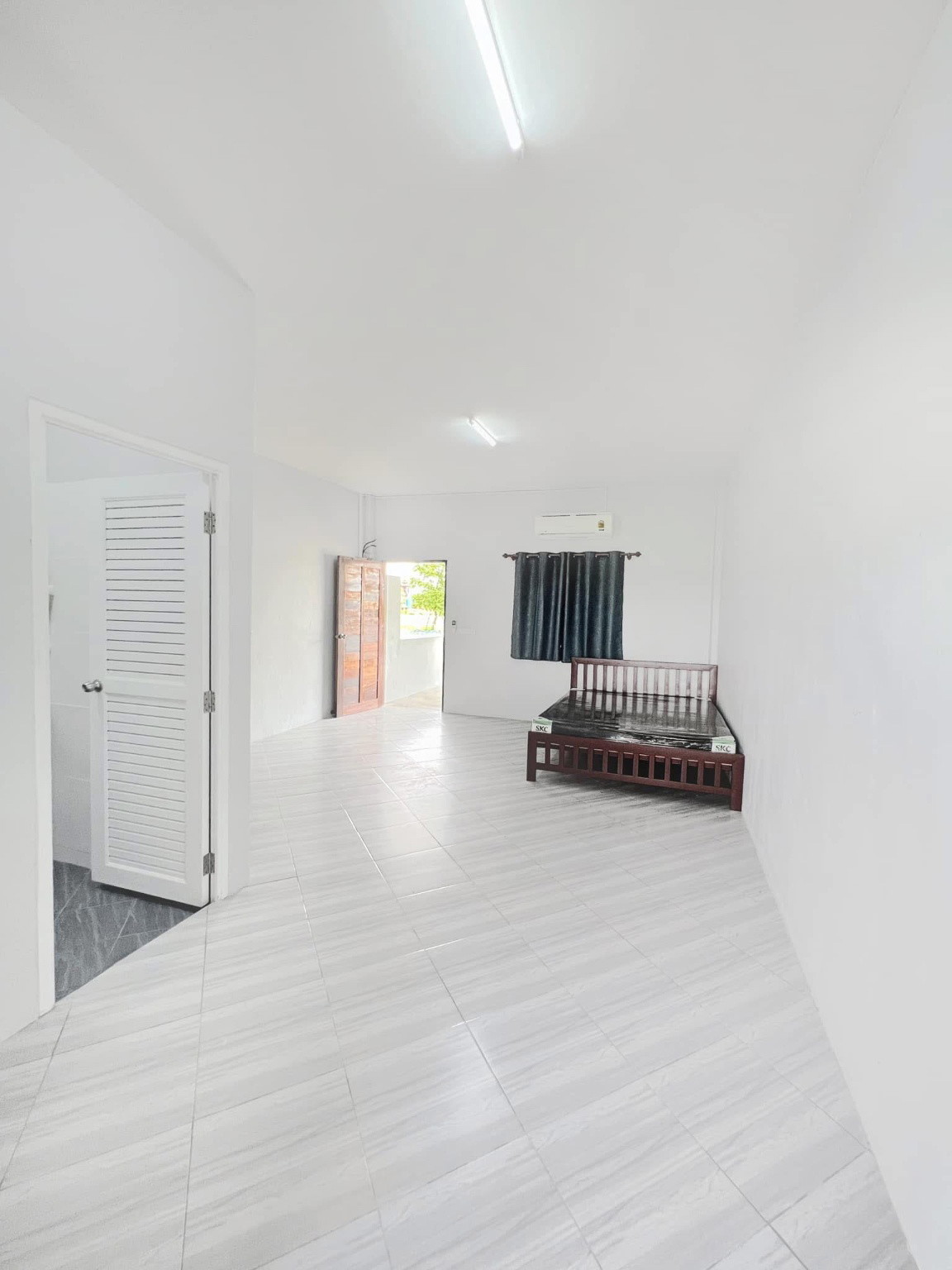 1 Bed Condo — photo 4