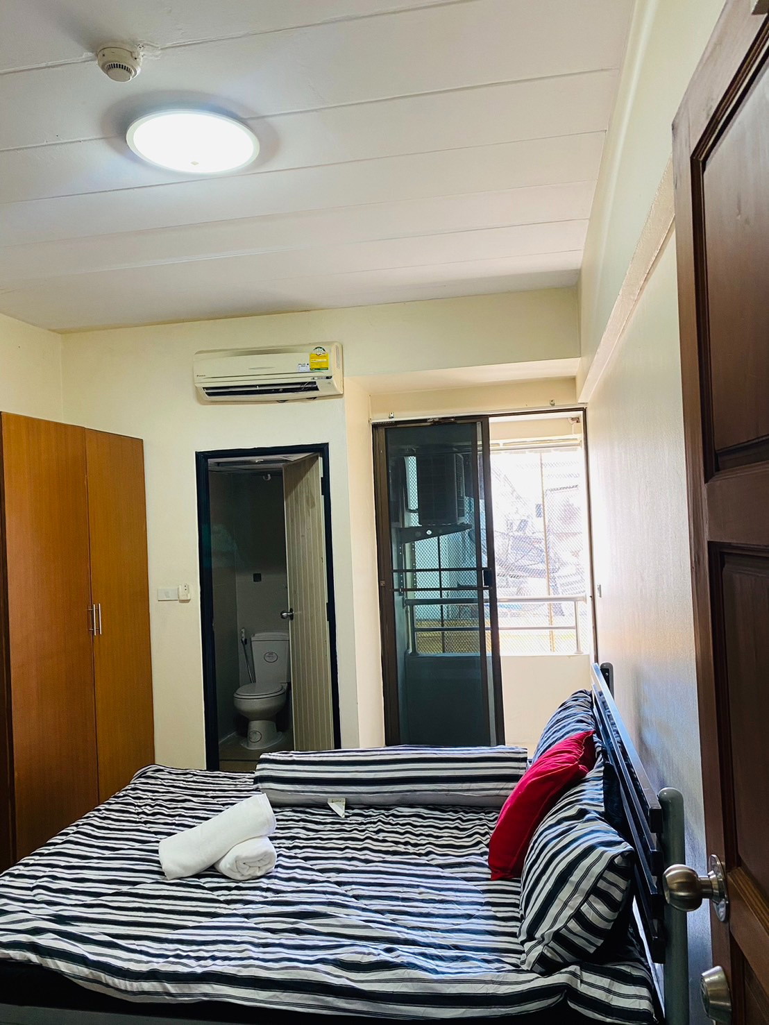 1 Bed Condo · Huai Khwang, bangkok — photo 5